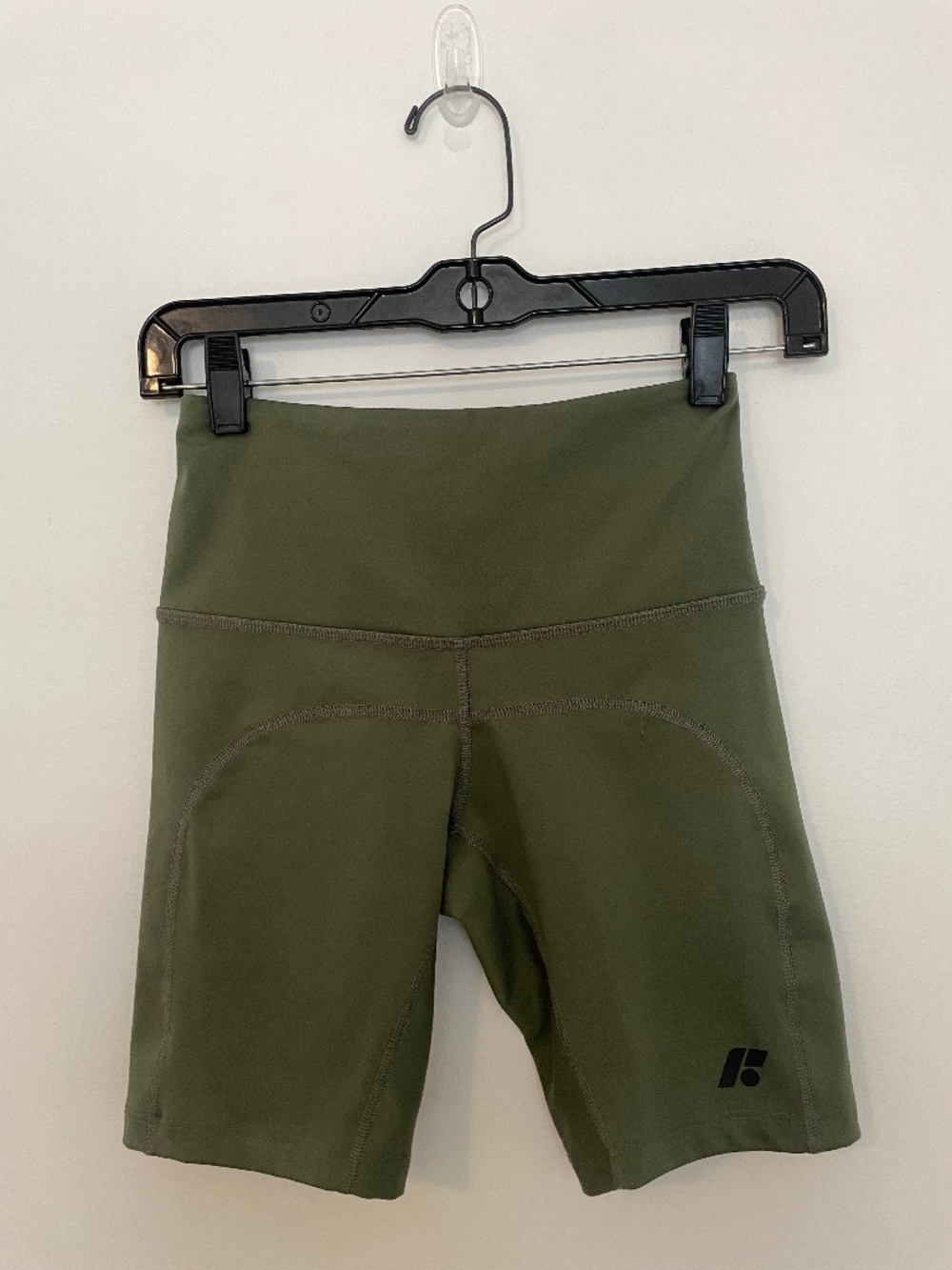 Forme Sculpt Biker Shorts in Olive Green, Compression Athletic 7” Women’s Small